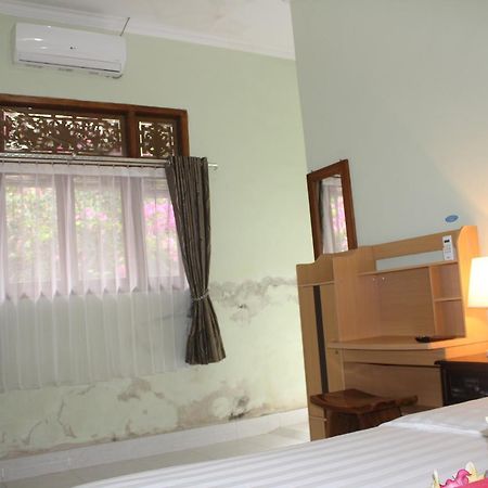 Green Palm Homestay Бали Екстериор снимка