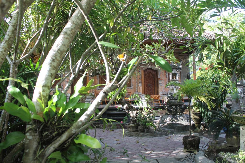 Green Palm Homestay Бали Екстериор снимка