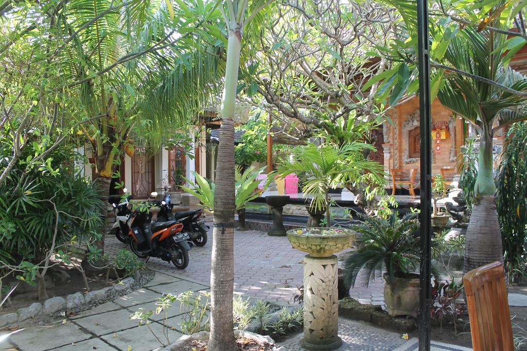 Green Palm Homestay Бали Екстериор снимка