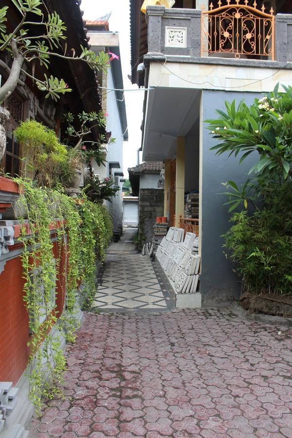 Green Palm Homestay Бали Екстериор снимка