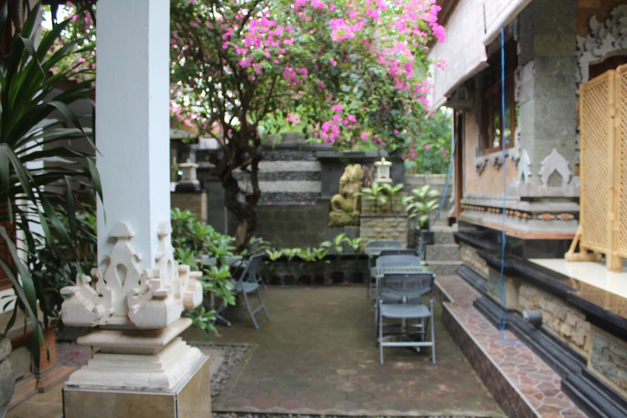 Green Palm Homestay Бали Екстериор снимка
