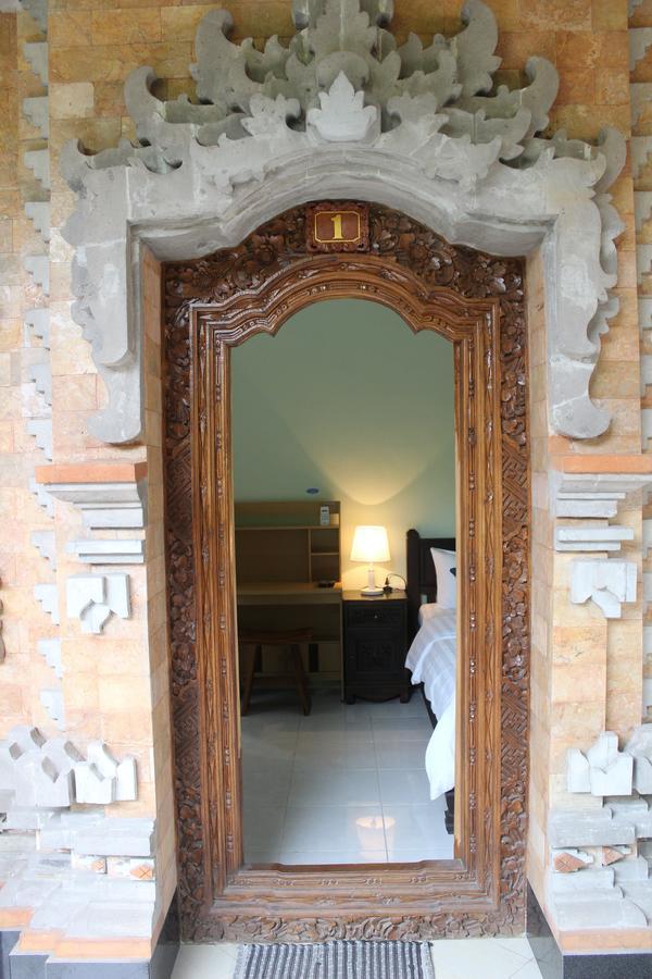 Green Palm Homestay Бали Екстериор снимка