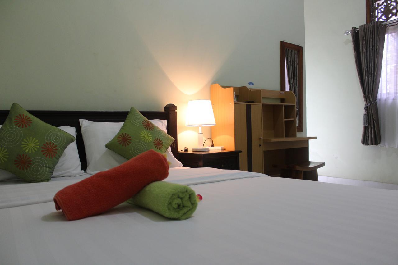 Green Palm Homestay Бали Екстериор снимка