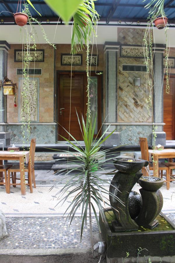 Green Palm Homestay Бали Екстериор снимка